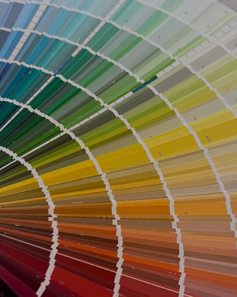 Auswahl moderner Wandfarben für Malerarbeiten in Scheeßel und Umgebung